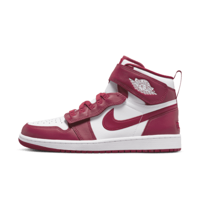 Air Jordan 1 High FlyEase