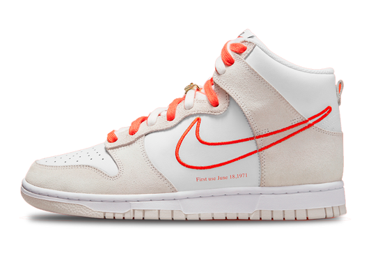 Dunk High First Use White Sail Orange (W)