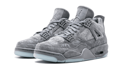 Air Jordan 4 Retro Kaws