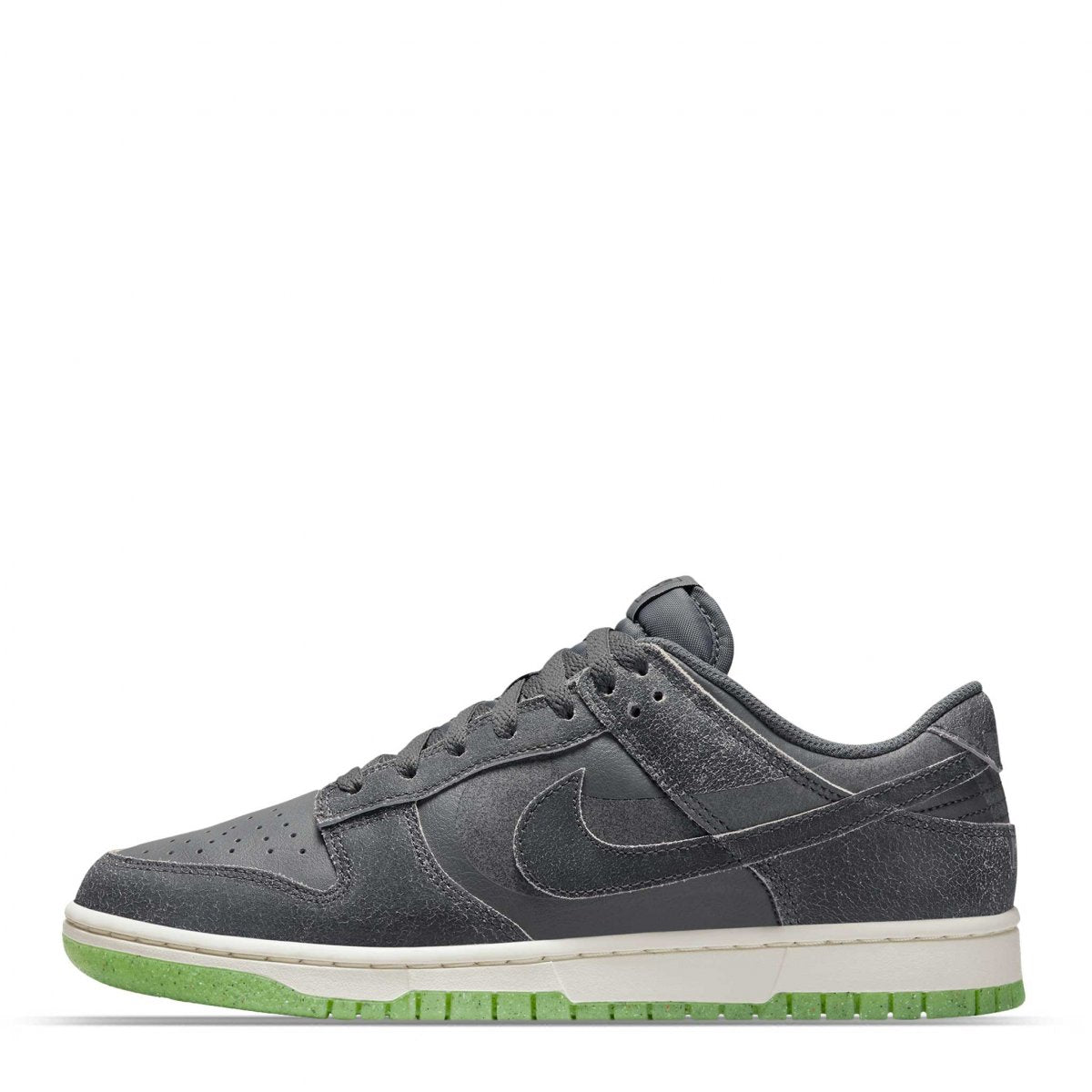 Dunk Low Halloween (2022) (GS)