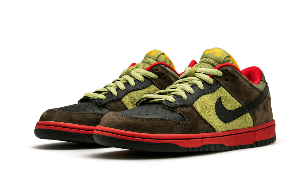 SB Dunk Low Asparagus