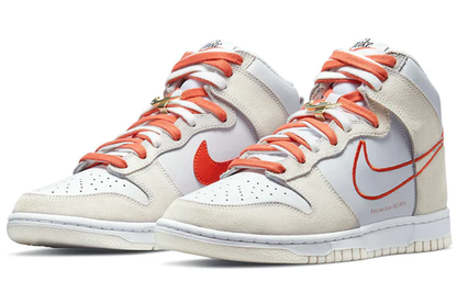 Dunk High First Use White Sail Orange (W)