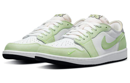 Air Jordan 1 Retro Low White Ghost Green Black (GS)