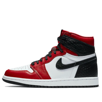 Air Jordan 1 Retro High Satin Snake Chicago (W)