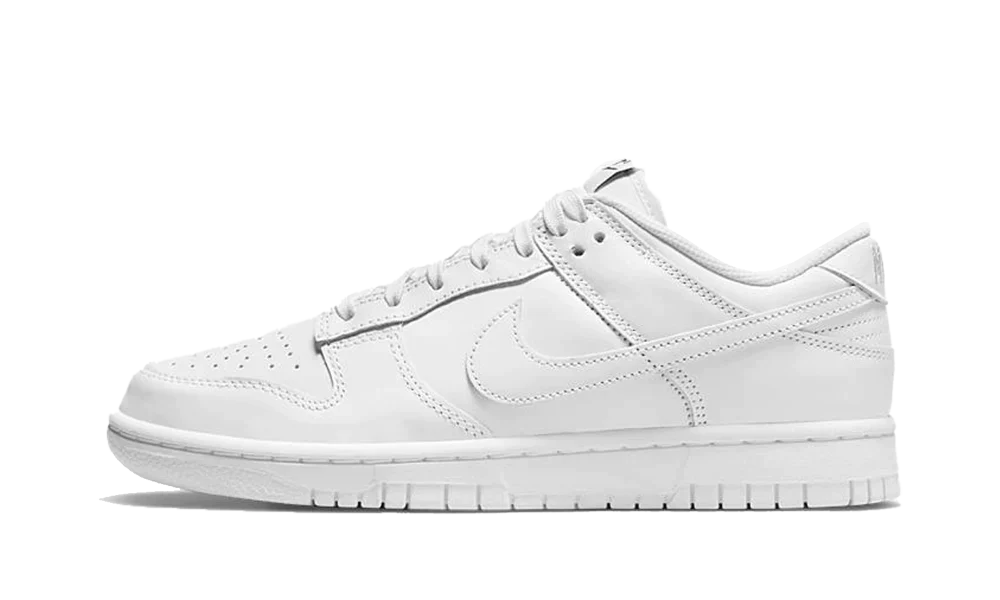 Dunk Low Triple White (2021) (W)